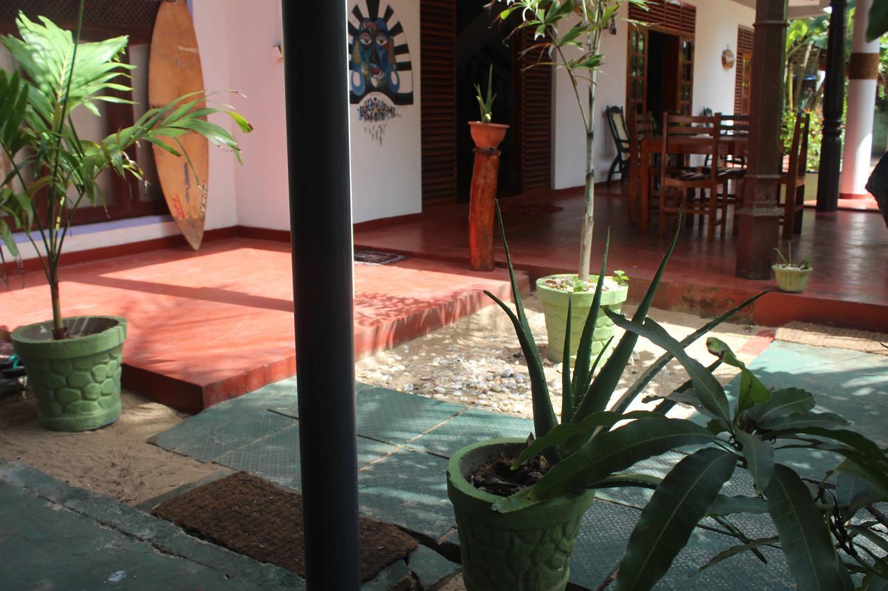 Julie Guest House Tangalle Exterior photo